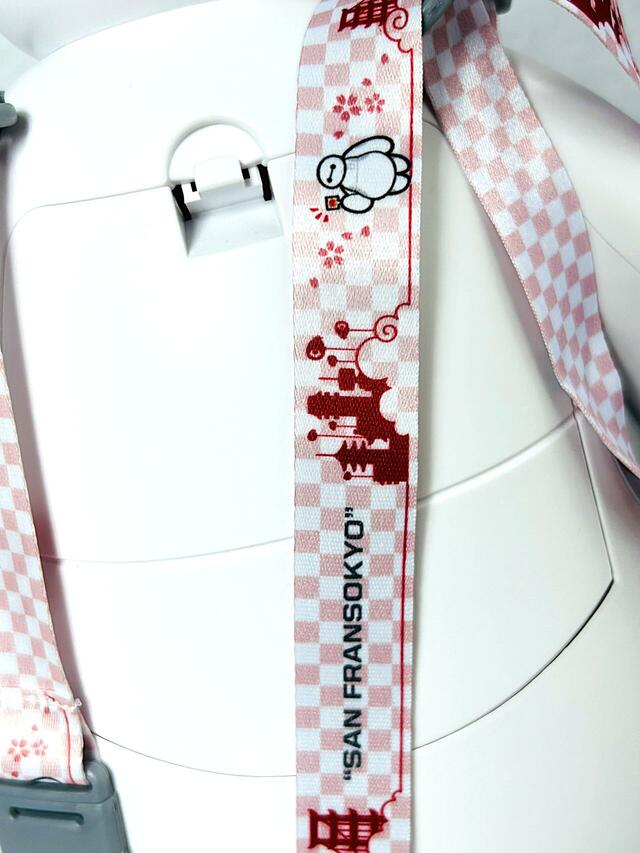 ベイマックスのポップコーンバケット サンフランソウキョウのロゴも書かれています