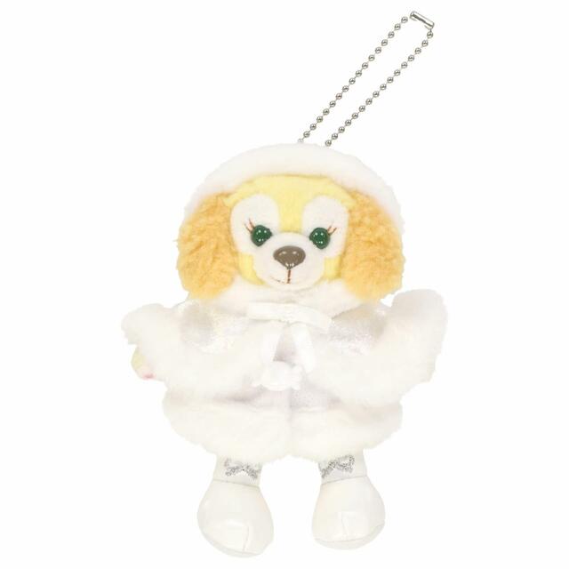 ぬいぐるみバッジ 2,600円｜東京ディズニーリゾート「ダッフィー＆フレンズのホワイト・ウィンタータイム・ワンダーズ」スペシャルグッズ｜販売店舗：東京ディズニーシー「マクダックス・デパートメントストア」｜発売日：2023年11月1日（水）