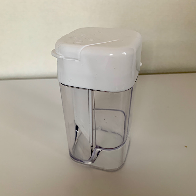 【seria 粉末だしボトル】仕切りで自動的に計量してくれる設計