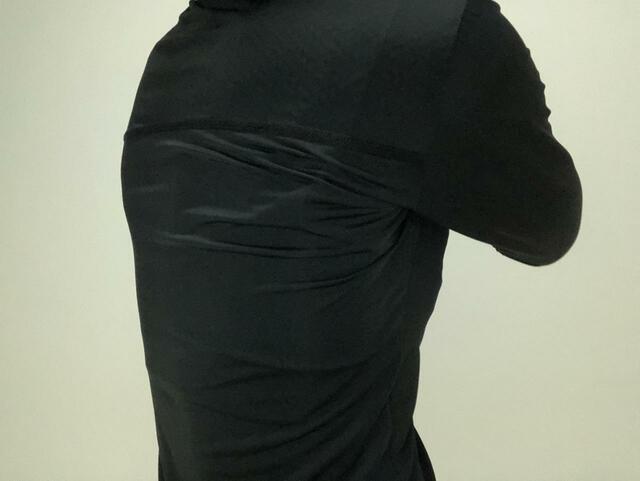 【ワークマン レディースクールシールドネオ冷感長袖クルーネック】きれいに着こなせます