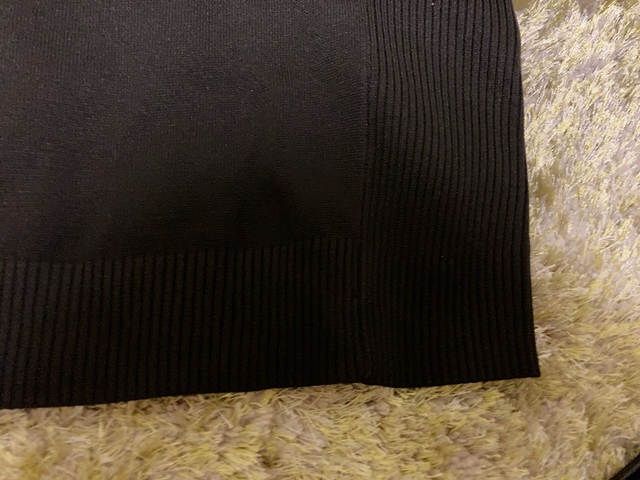 【ワークマン 動きFIT ニットゴルフベスト】光沢があり高見えします