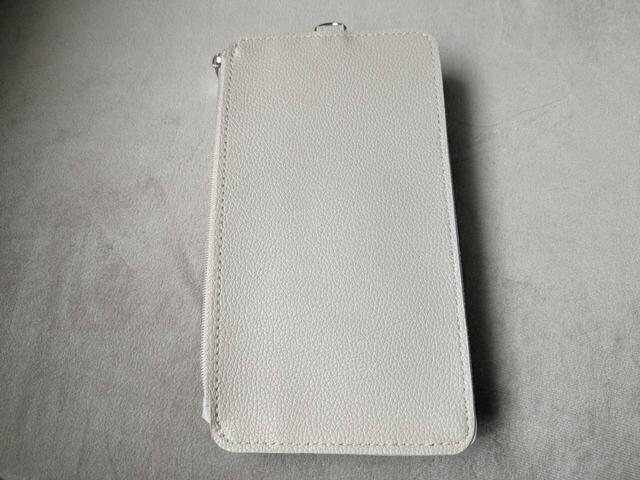 【SOU・SOU レザー調スマホポシェット】裏側