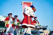 ハローキティのクリスマス・ハピネス・ウィズ・ハピネス・ ブラスバンド｜ユニバーサル・スタジオ・ジャパン「NO LIMIT！クリスマス」2022