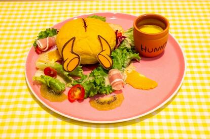 プーさん限定カフェ」に激かわグッズ＆メニュー満載！チェキ風ランダム