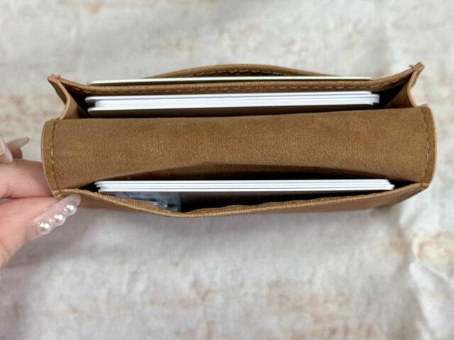 【アベイル×ちいかわ】「カードケース（ハチワレ）」内側のポケットにそれぞれカードを入れてみました。こちらのポケットには4枚収納