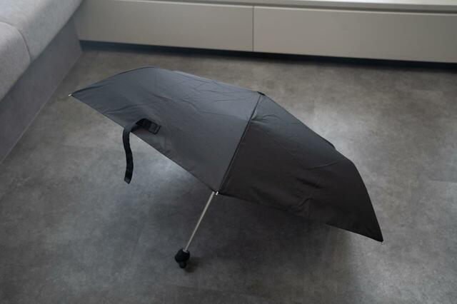 ミッキー 折りたたみ傘 晴雨兼用 ポーチ入り 蒸気船ウィリー SHINY DAY 3,900円
