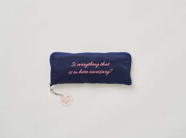 「たためる大きなかばん」たたんだ様子（ネイビー）