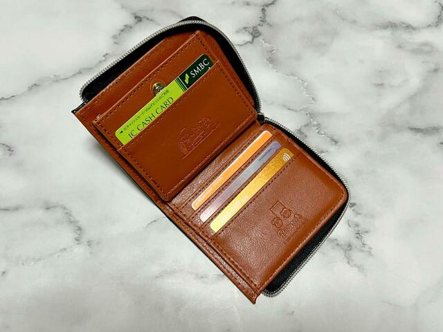 カードもたくさん入ります♪