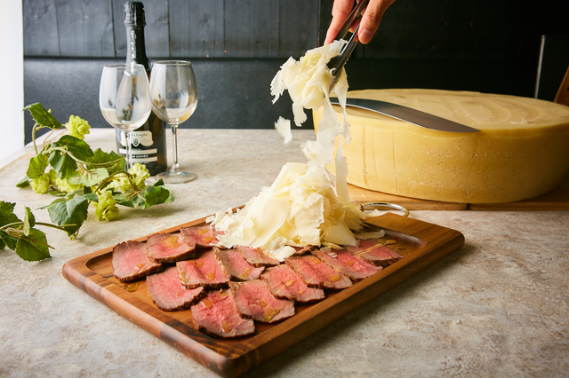 ラスパドゥーラかけ放題×自家製ローストビーフ食べ放題