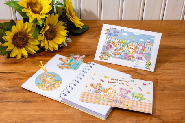 「ダッフィー&フレンズのテイスティ・サマー・サプライズ」ポストカード&ブックマーカー