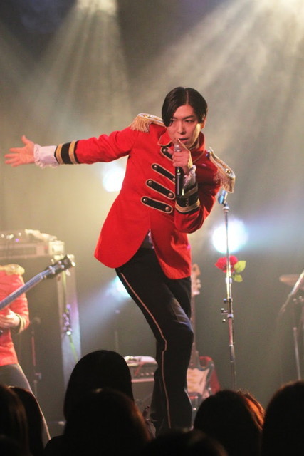 ザ・キャプテンズ　傷彦（Vo）