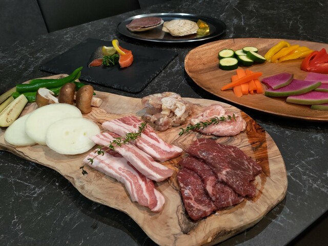 【VISION GLAMPING Resort ＆ Spa 山中湖】山梨県産の食材を中心とした夕食夕食