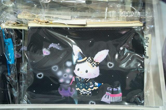 ポーチ 1,650円｜グッズ｜サンリオピューロランド ハロウィーンスペシャルイベント「PUROHALLOWEEN」