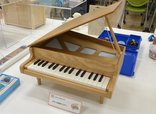 きゅんとするおもちゃ賞ノミネート「カワイ 木目調ピアノ」