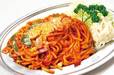 センターグリル（桜木町） スパゲッティーナポリタン 730円 ケチャップにしっかりと絡まる、もちもちした食感が特徴の太麺（2.2mm）が特徴。