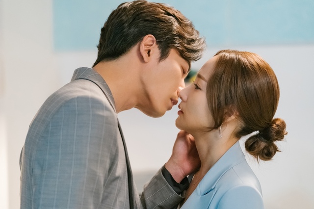 『彼女の私生活』U-NEXT配信中　