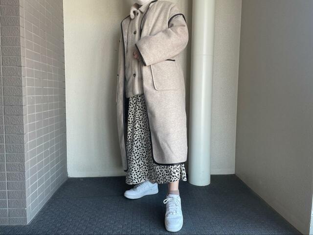 【UNIQLO ボアフリースステンカラーショートコート】大きめサイズのコートを重ねました