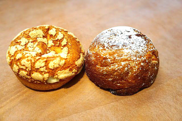 シュクリムシュクリ／左シューシュクリ、右シュークロワッサン　各290円