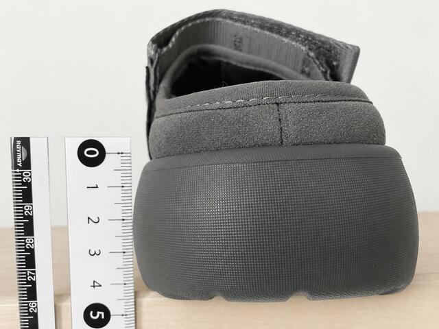 【無印良品　クロッグサンダル】ソールは最も高いところで約4.5cm。ちょうど良い高さです