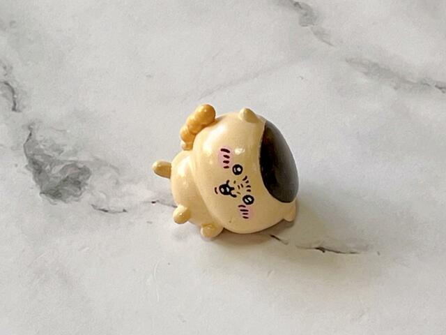 一緒に横になってお団子を食べたくなっちゃいますね♪