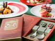 スペシャルセット、スーベニアスプーン＆フォーク付き 5,400円｜イーストサイド・カフェ｜東京ディズニーリゾート「ディズニー・クリスマス」スペシャルメニュー