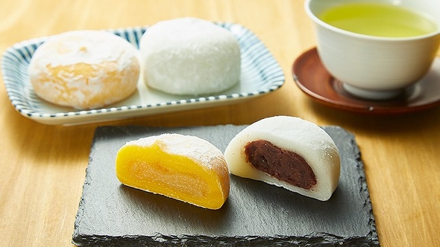 どでかい二色大福（日向夏・粒餡）2個：税込108円