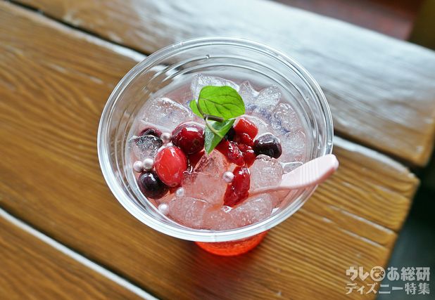 スパークリングカクテル（ミックスベリー）