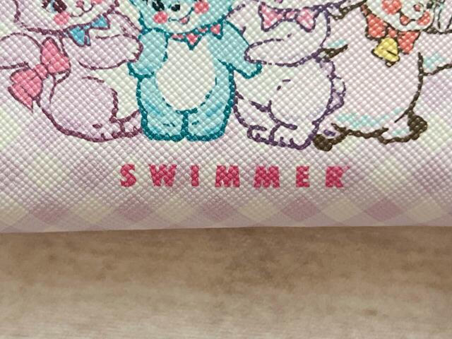 「SWIMMER」のロゴ入りなのもうれしいポイント