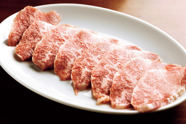 ホルモン屋 だん（錦糸町） 和牛ハラミ 880円 新鮮なハラミはやわらかく、肉感も最高。かむたびにジューシーな肉汁があふれだす。