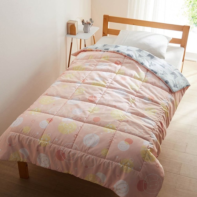 丸洗いOK。接触冷感とさらっと素材のリバーシブルキルトケット|¥3,690~ 5,690 (税込)