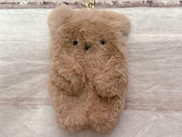 ちょこんと佇むような姿が愛らしいです♪