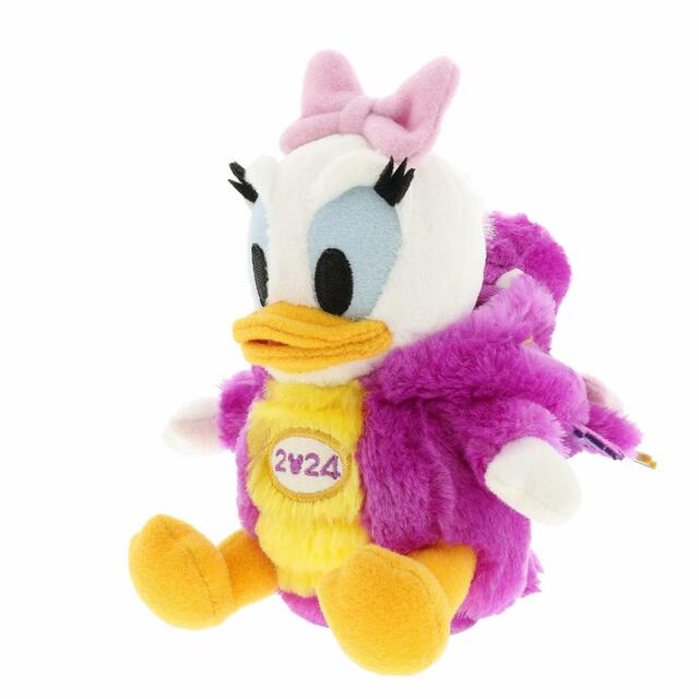 ぬいぐるみ 3,200円｜干支になりきったグッズ｜東京ディズニーリゾート40周年“ドリームゴーラウンド”｜発売日：2023年11月16日（木）｜販売店舗：東京ディズニーランド「ディズニー＆カンパニー」、東京ディズニーシー「エンポーリオ」
