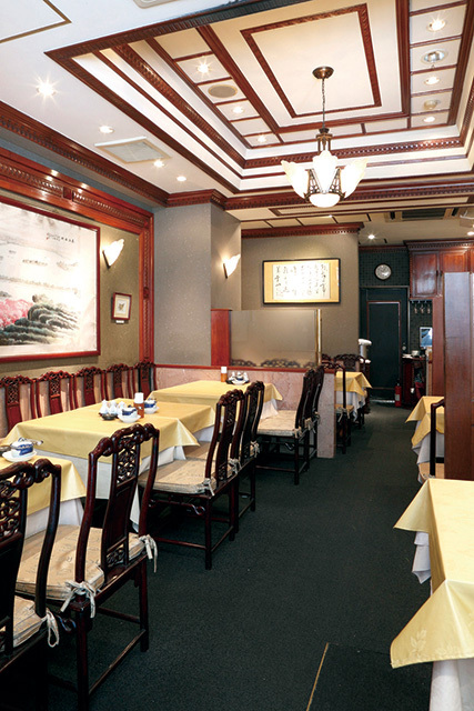 新世界菜館（神保町） 内観