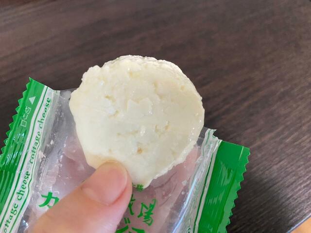 【コストコ カッテージチーズ】片手でぱくっと召し上がれ