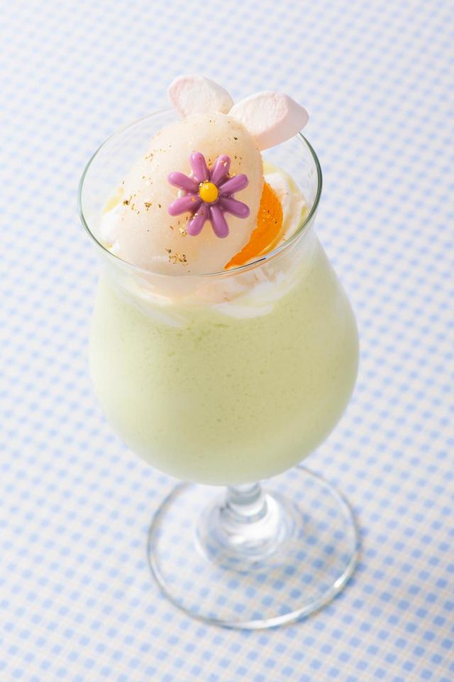 “ディズニー・イースター”スペシャルドリンク 1,900｜ディズニーアンバサダーホテル「ハイピリオン・ラウンジ」