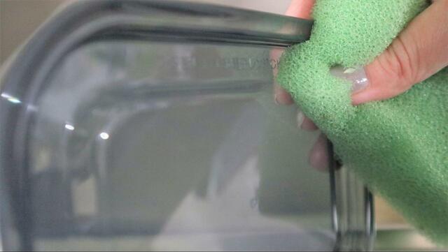 【セリア とにかく洗いやすい保存容器】深い溝がないのでスポンジで洗いやすい