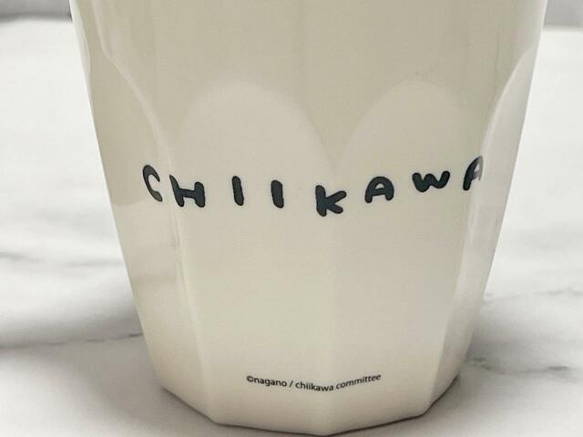 「CHIIKAWA」のナガノ先生の手書きロゴがゆるかわいい♪