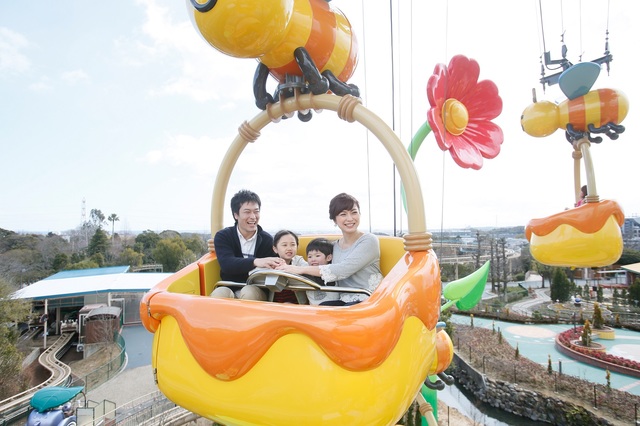 ぶんぶんばち　条件：ひとり座りできる0歳～(中学生以上の付き添い必要)