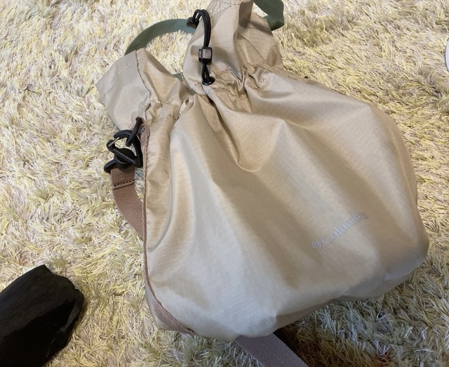 【Colombia ワクレラショルダーバッグ】100デニールの高強度ナイロン素材。丈夫で引き裂きに強いのも魅力!