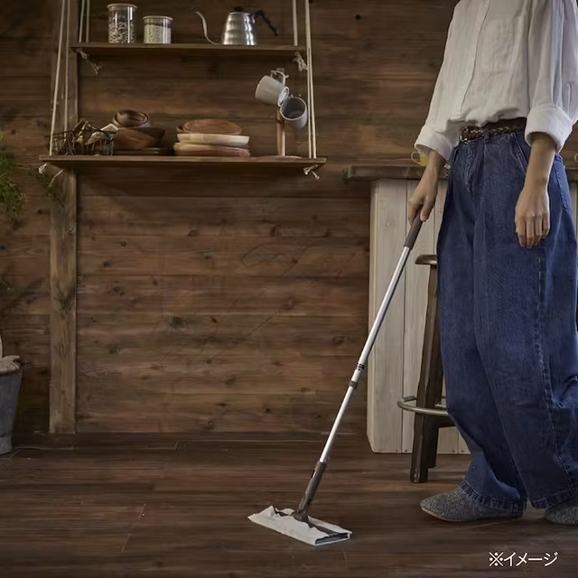 【カインズの「掃除グッズ」売上ランキング 3位】「超厚ウェットフローリングシート セスキ・電解水配合/重曹・電解水配合30枚」298円（税込）