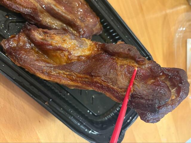【コストコ 広東風チャーシュー】脂身と赤身のバランスがよく、冷めても硬くなりにくいのがすごい!