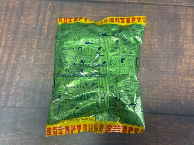 裏面はコミック柄になっています