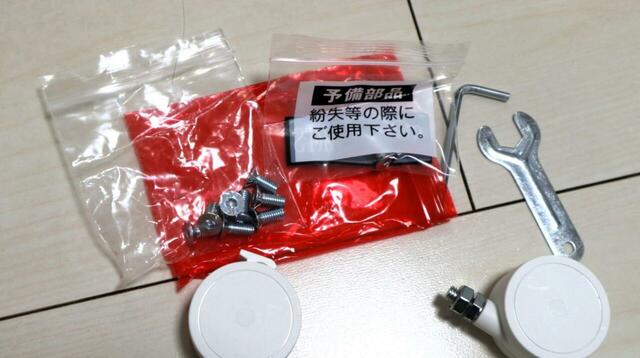 【tower 引き出せる キャスター付き シューズラック】六角レンチとミニスパナ付きなので道具の用意は不要！