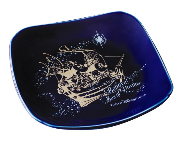 キャラメル＆チョコケーキ、スーベニアプレート付き 900円