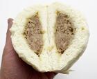 まさに肉まんの優等生とも呼ぶべき一品です