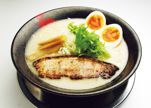 鶏白湯ラーメン とりの助 綾瀬店（東京／桜ヶ丘）　味玉鶏そば