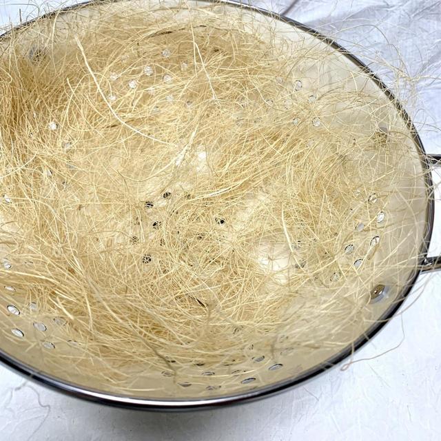 【キッチンハーブの寄せ植え】下準備その２／穴から土がこぼれるのを防ぐ