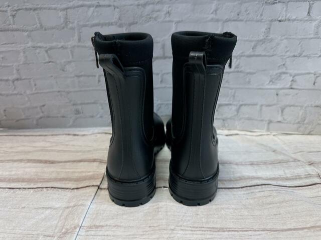 接地面から5cmの防水仕様で安心♪