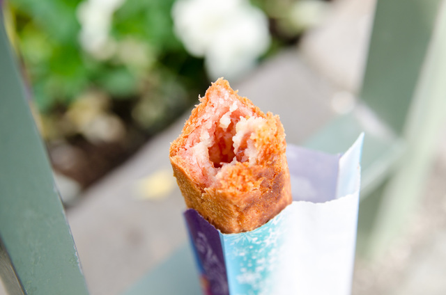 ティポトルタ（チーズクリーム＆ラズベリー） ¥360