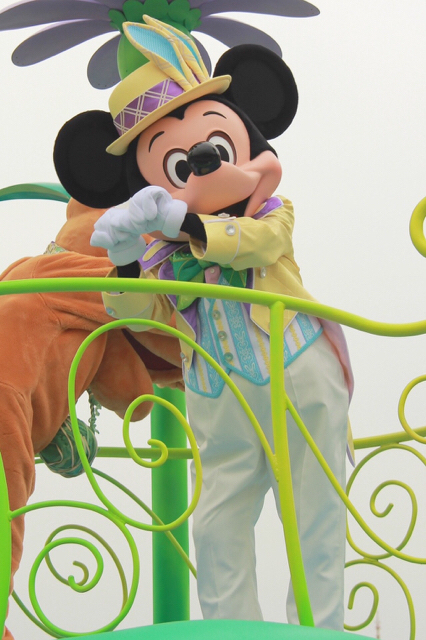 東京ディズニーランド「ディズニー・イースター2015」／「ヒッピティ・ホッピティ・スプリングタイム」ミッキーマウス ©Disney
